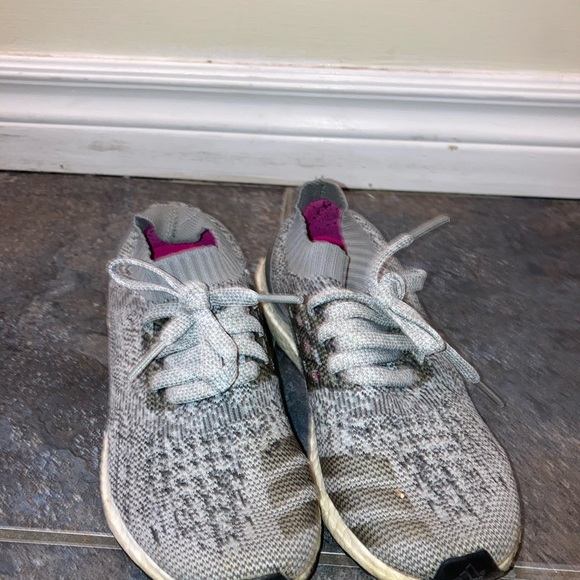 Women’s adidas ultra boost running shoes - Picture 2 of 3